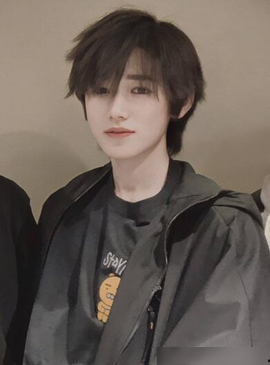 宋亚轩吃瓜观众,揭秘娱乐圈幕后风云