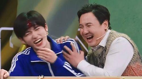 宋亚轩吃瓜观众,揭秘娱乐圈幕后风云