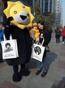 广场吃瓜群众素材,见证时代变迁的民间视角