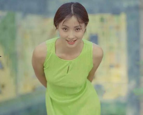 陶虹吃瓜小表妹图片,趣味瞬间引网友热议