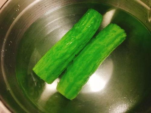 童年吃瓜诗句,诗意盎然