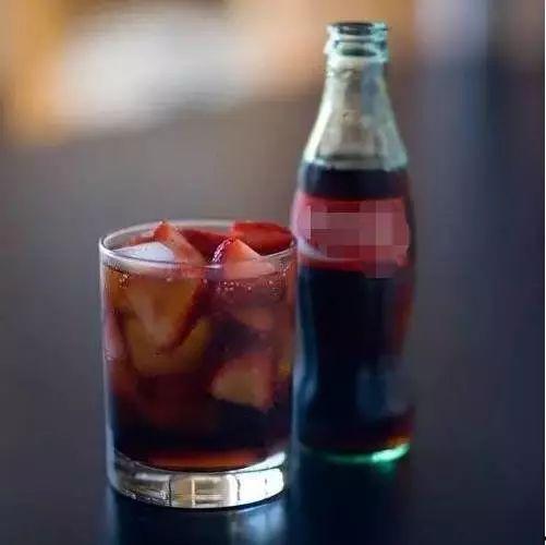 吃瓜甜味可乐图片,揭秘吃瓜甜味可乐的独特魅力