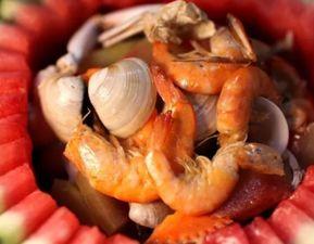 吃瓜后吃虾会中毒吗,真的会中毒吗？揭秘真相